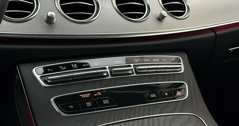 Mercedes-Benz Klasa E cena 199500 przebieg: 35203, rok produkcji 2020 z Sanok małe 781